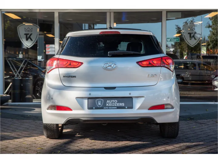 Hyundai i20 1.4i i-Catcher  Image 5